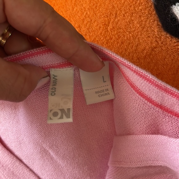 Sweaters - Picture 6 of 8